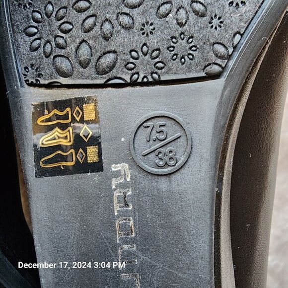 Chinese Laundry Sinclair Sz 7.5 Medium Women's Black Flats Elastic Band Over Toe - Picture 5 of 7